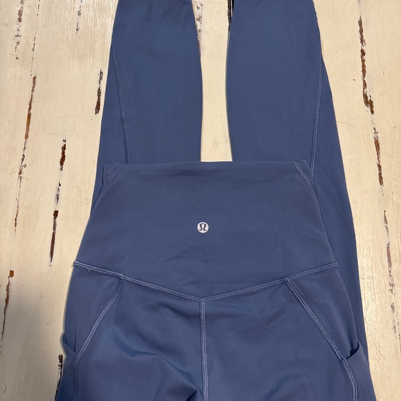 Lululemon Align High-Rise Pant with Pockets 25" - Pitch Blue - Size 2 - Picture 4 of 9